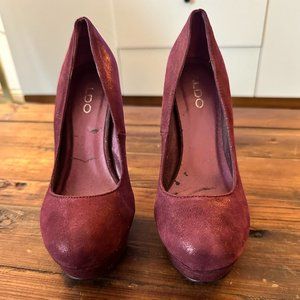 Aldo Shimmery Burgundy Faux-Suede Almond Toe Platform Pumps, Size 37 (US 6.5)